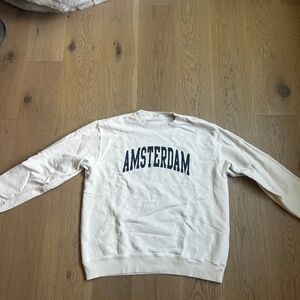 Brandy Melville Crewneck